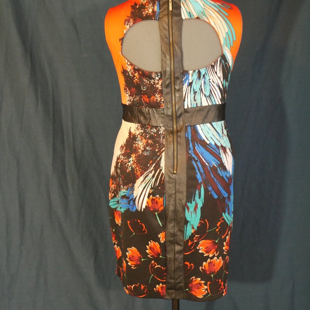 Fun pattern dress - Picture 2 of 4